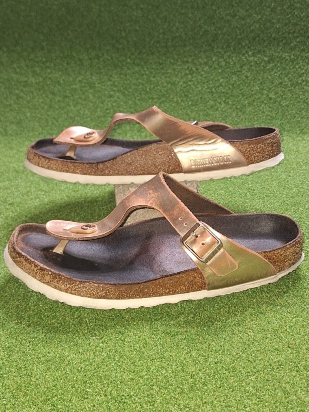 Birkenstock Gizeh Women's Size 40 US 9 Soft Footbed Slip On Thong Sandals Copper